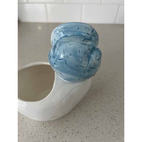 Fraser & Co Taiwan Goose Duck With Blue Bonnet Planter, Sugar Bowl, Salt Cellar - Picture 4 of 10